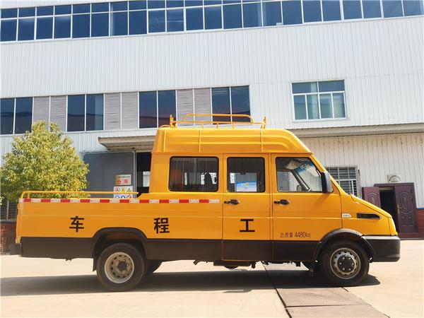 抢修车